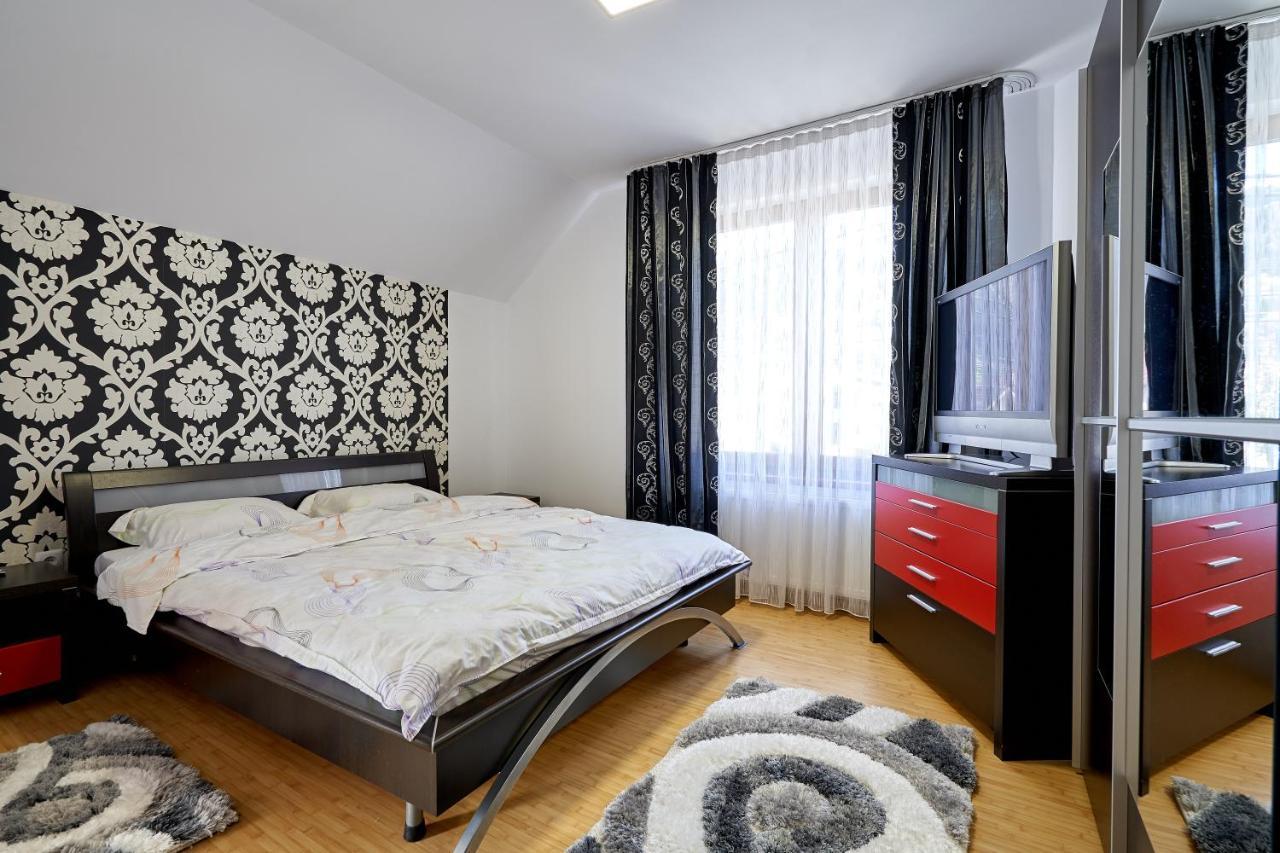 Hotel Casa Cu Flori Moisei Zewnętrze zdjęcie